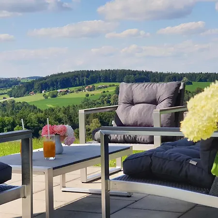 Bei Uns Dahoam Apartament *