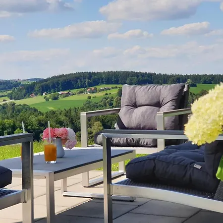 Bei Uns Dahoam Apartament